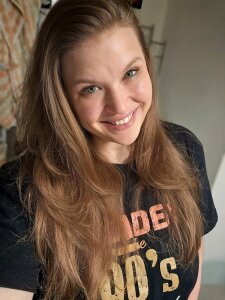 Elinah_Hanile1 Public Pic