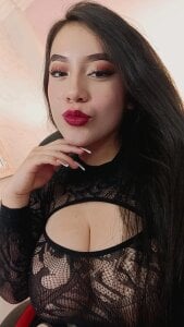 AmyTorres_ Do you like small or big tits? Would you like to play with mine? 🌹💦😈 Pic 2