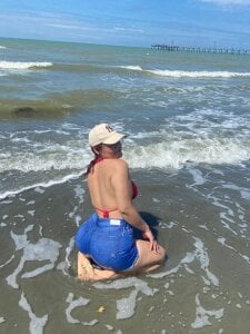 HankMelodi Public Pic 4