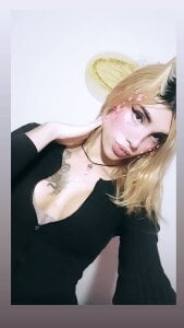 Public de AnnieSexDoll  2 photos