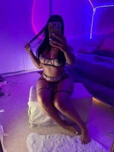 Vien ici de Amira_bayby  8 Imagens