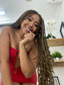 AngelaRoberts sexy red🙈🥰 Pic 2