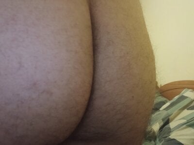 stud2512 My hairy ass Foto