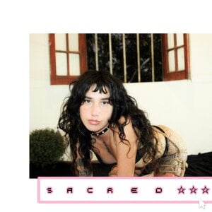 -cyberbruja- Yo 🐇 Pic 3