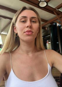 Emma_Plays Public Pic 5