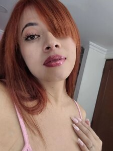 Julieta_pink10 Public Pic 4