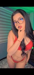 Emilyy05_ Sexy slika 3