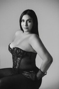 saraycollins lust and style 🤩 Pic 7