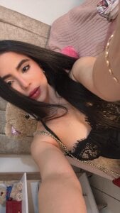 Amber_Santorini Public Pic 3