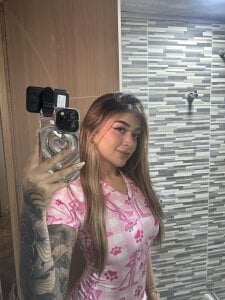 babesamantaJust me being cute❤️图片 9