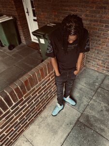 MYOWN_DEVLE69 Public Pic 2