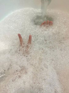 Rose_Thorny2kShower with Rose图片 3