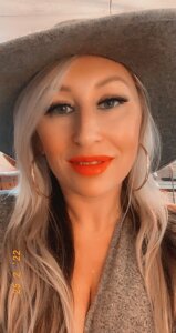 LoveMePenelope Just me! Pic 4