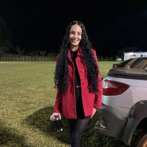 Public de LanellYoshiyama  2 Imagens