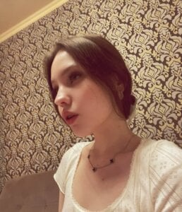 IsabelleMoutoux Vicky heeere Pic 3