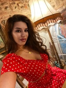NadiraNoor Public Pic 4
