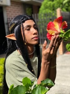 He’s not your cute little elf tonight he’s your fantasy turned dangerous. 💦 de Johan_gz_ Foto 4