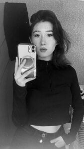 DollyHence Public Pic 2