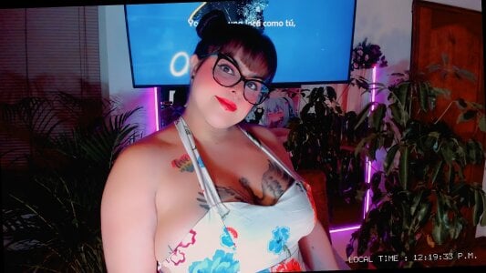 NicollMillerr2 more รูป 