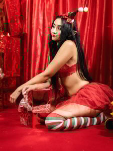 Nicolqueen_ Merry Christmas 🎄🎀 Pic 5