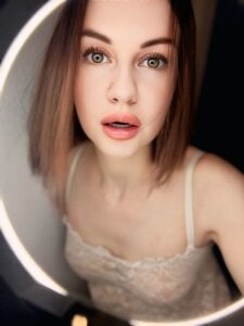 Sweety_Lucy Public Pic 2