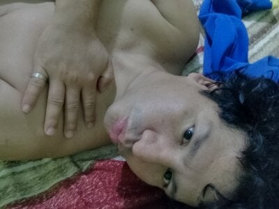 Hola de 3-11A  5 photos