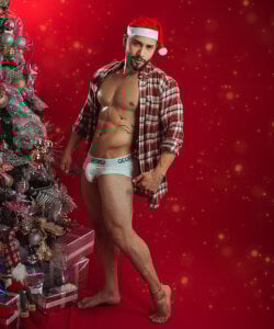 massimofiore_ “Greciating another year full of light.” 사진