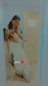 yamini69 Public Pic 5