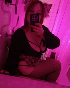 Cute selfie of your fox in the mirror (o^ ^o) de Lovly_Vixen Foto 3