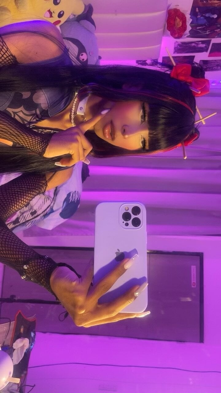 Jadee_Ariell Právě oblíbené foto 7267