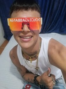 LatinsBoys18 BRANDON Pic 4