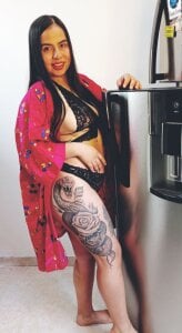 AlylatinaKISSME Bild