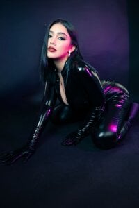 Make me meow!🖤 de JulesBenett  2 photos