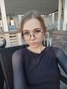 Mia_Dixons