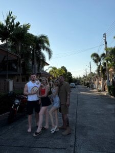 BettyBabyCoupleeのPublicの 9枚の写真