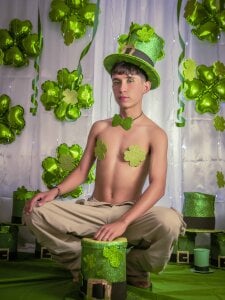 Thayler_jones If you're looking for luck... you've just found it 💋🍀 Poză 5