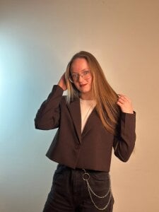 HolliLytal Public Pic 3