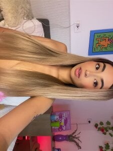 AprilAddams_ Public Pic 8