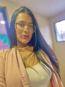 IsisRodriguez1999 Public Pic 4