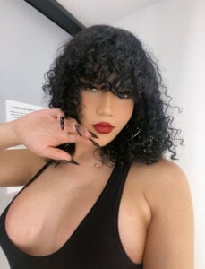 A pretty girl 💋 de _VictoriaCollins_  4 Imagens