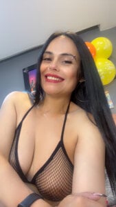 CharlotteCottinのLove 🌹🥵の 5枚の写真