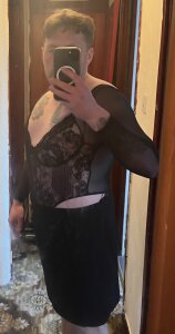 makemeobey1990 Public Pic 3