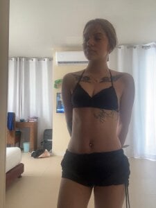 LilytReinolds Public Kuva