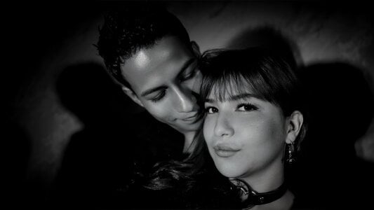 yayi_derek Black and white Pic 4