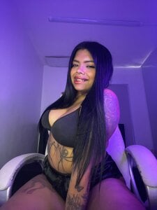 LunaFever69 Too young to be this irresistible. ❤️‍🔥✨ Foto 3