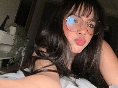 __Alisson_ Hi Pic 8