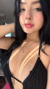 Zarah_tay 🤯 Foto 3