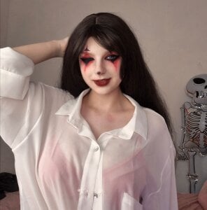 AishaAysitt My new Halloween look is a clown! Pic 4