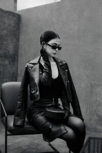 ElleDiane Black & White Pic