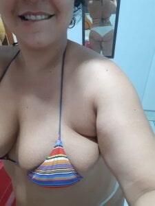 LeoaAnja Public Gambar